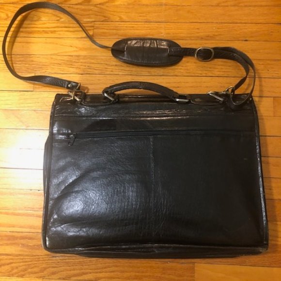 Bugatti vintage leather messenger/laptop bag - Picture 3 of 4